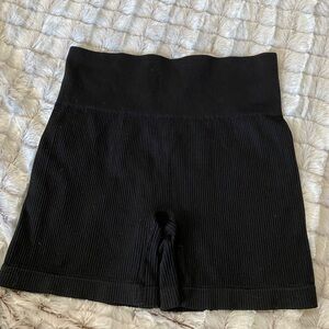 Colsie Black Ribbed Bike Shorts